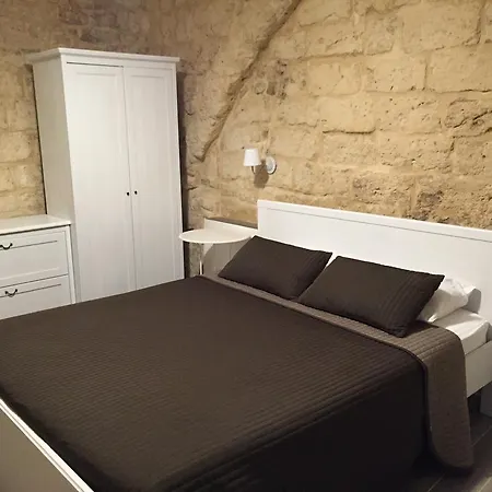 62 Marinai 3* בארי